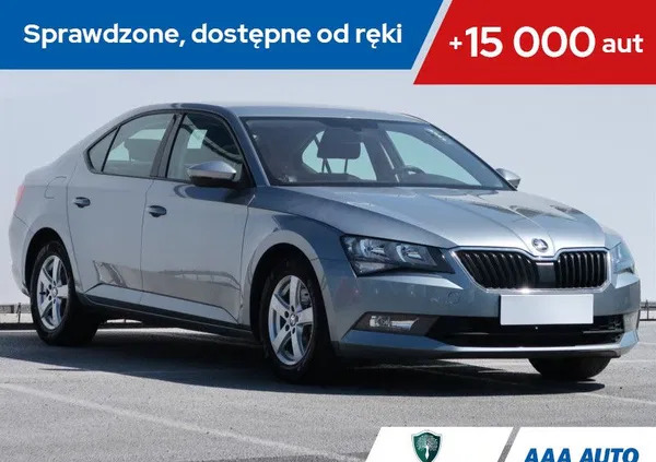 dobrzany Skoda Superb cena 72000 przebieg: 159872, rok produkcji 2019 z Dobrzany